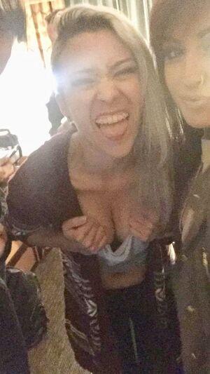 LadyDevann photo 9