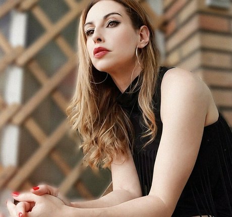 Ladyfetish23 photo 4