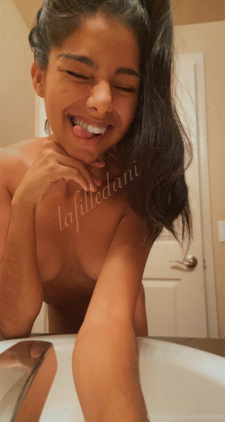 Eliana photo 73