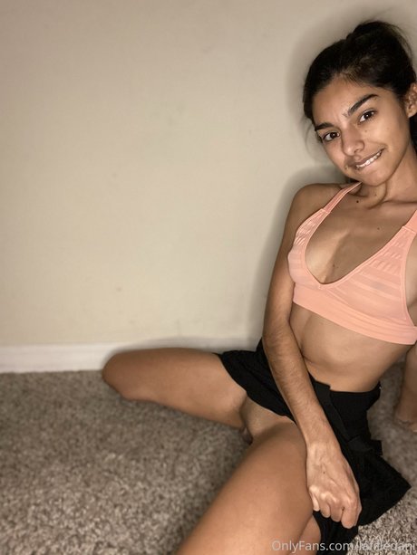 Eliana photo 122