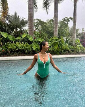 Lais Ribeiro photo 157