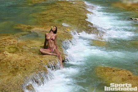 Lais Ribeiro photo 231