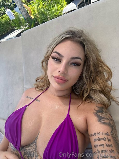 Lana James photo 21