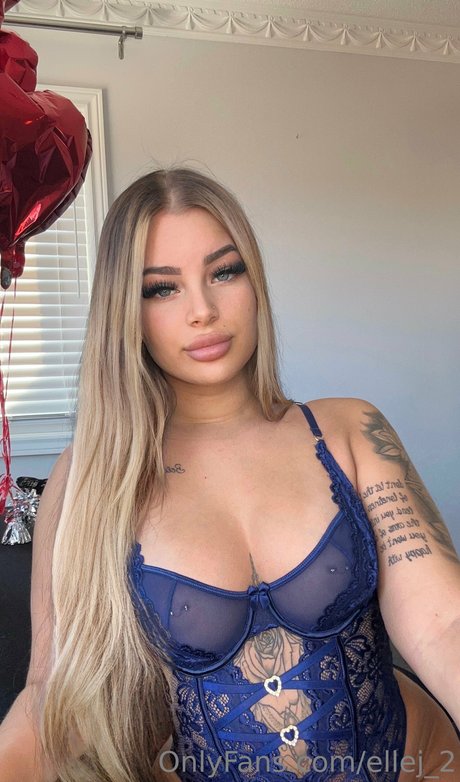 Lana James photo 25