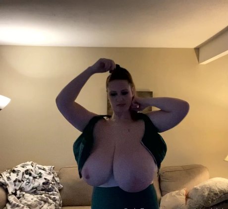 Lana Kendrick photo 7