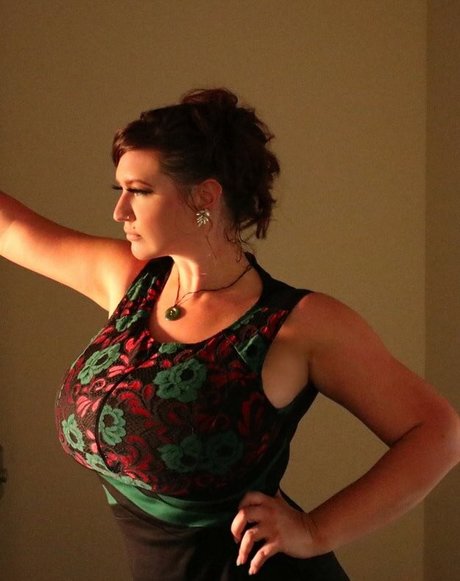 Lana Kendrick photo 1175