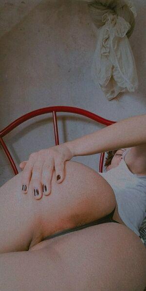 Lana Santhos photo 36