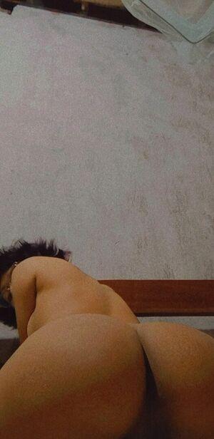 Lana Santhos photo 39