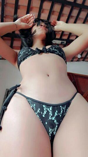 Lana Santhos photo 65