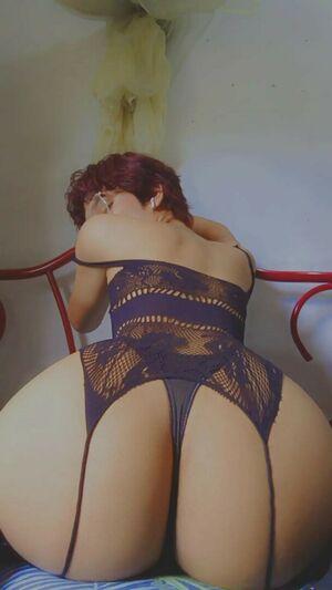 Lana Santhos photo 71