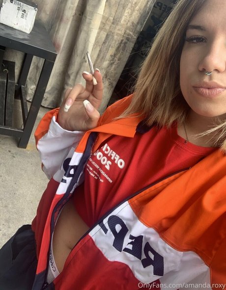 Lararoxyrox photo 13