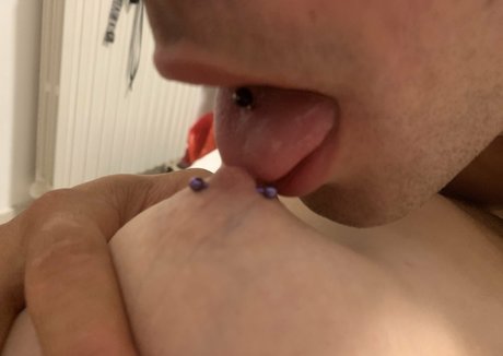 Lararoxyrox photo 19