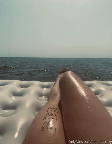 Lararoxyrox photo 27