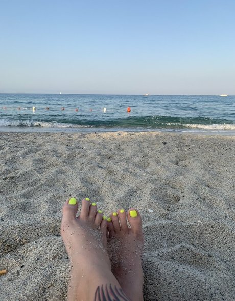 Lararoxyrox photo 44