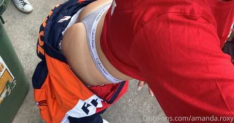 Lararoxyrox photo 52