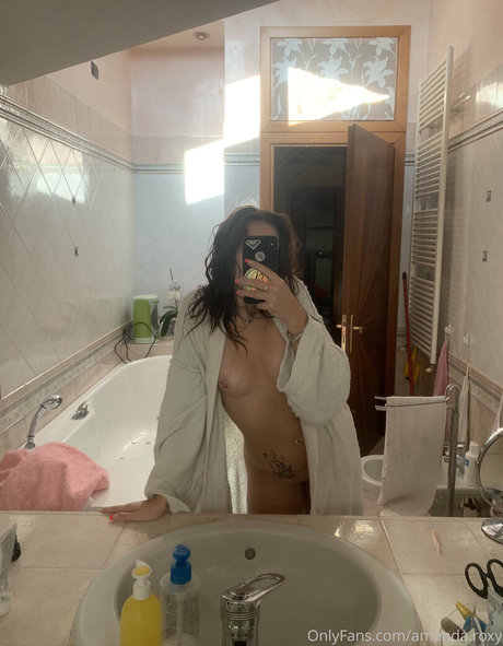 Lararoxyrox photo 84