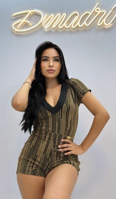 Larissa Nunes photo 33