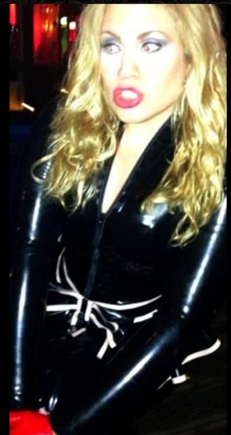 Latex Fetish photo 537