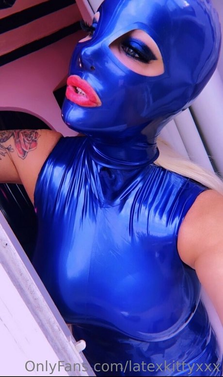 Latexkittyxxx photo 126