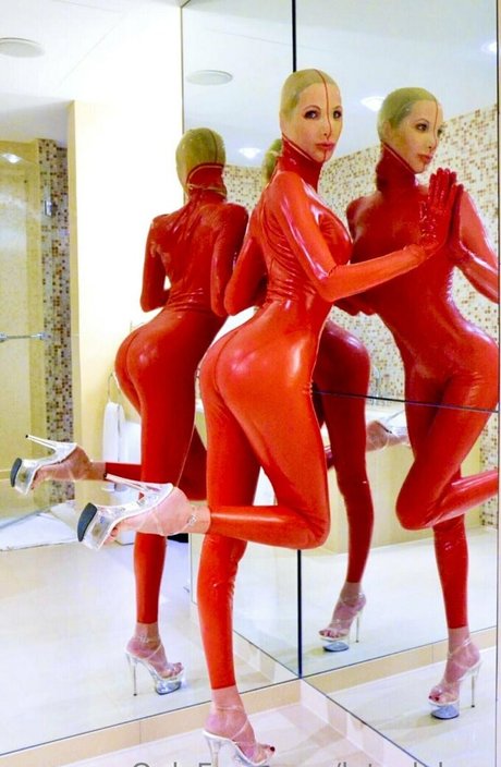 Latexlolaxo photo 4