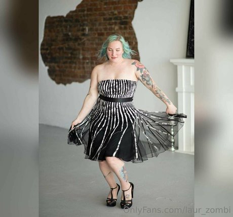 Laur_zombi photo 20