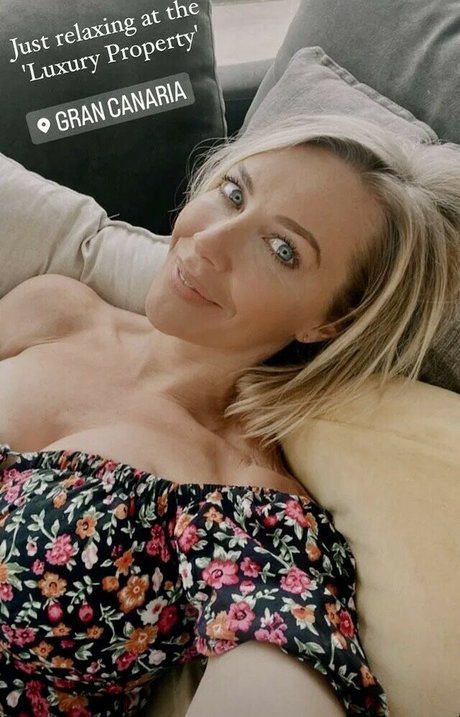 Laura Hamilton photo 43