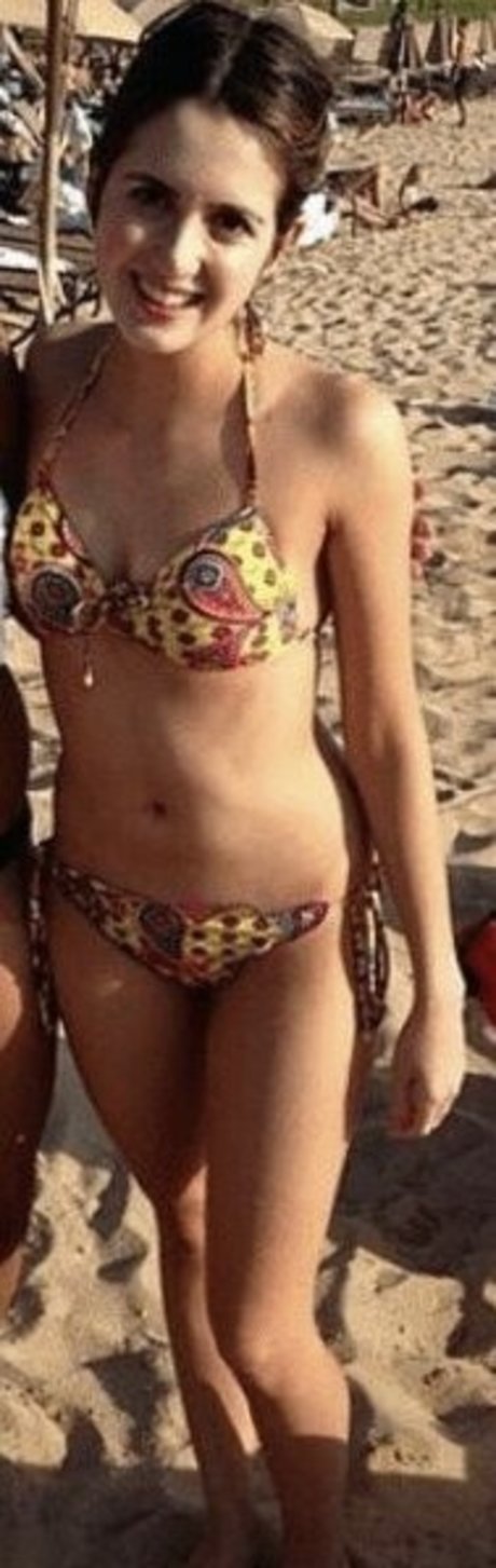 Laura Marano photo 79