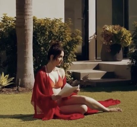 Laura Marano photo 83