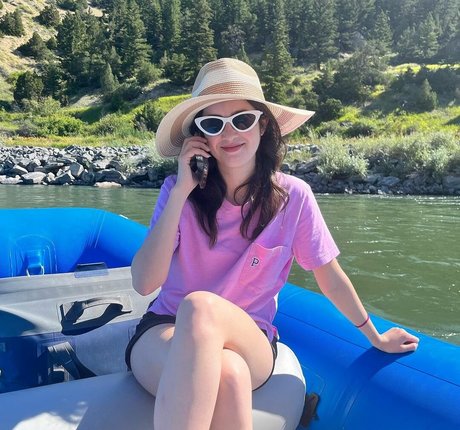 Laura Marano photo 84