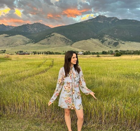 Laura Marano photo 87
