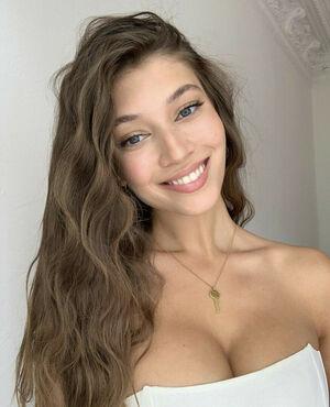 Laura Margesin photo 1