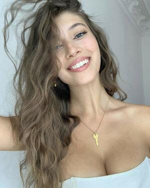Laura Margesin photo 9