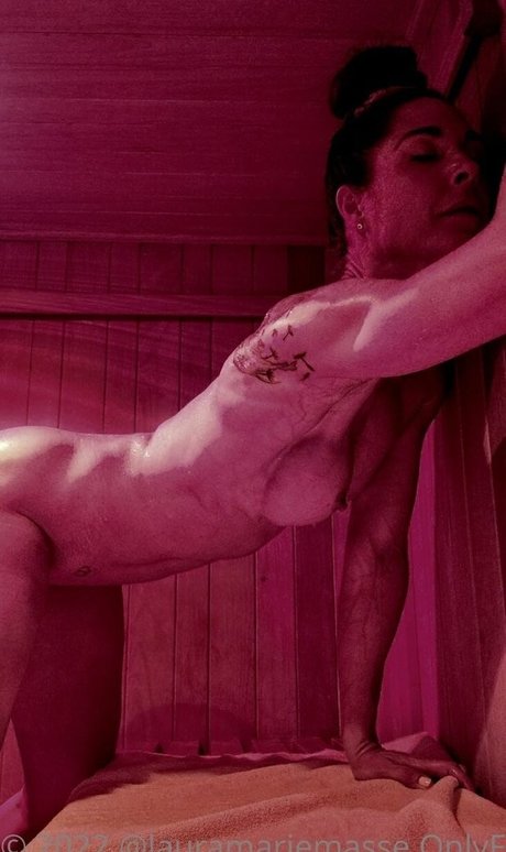 Laura Marie Masse photo 135