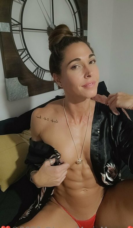 Laura Marie Masse photo 277