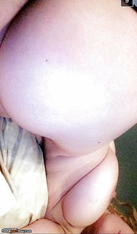 Laura Marie photo 79