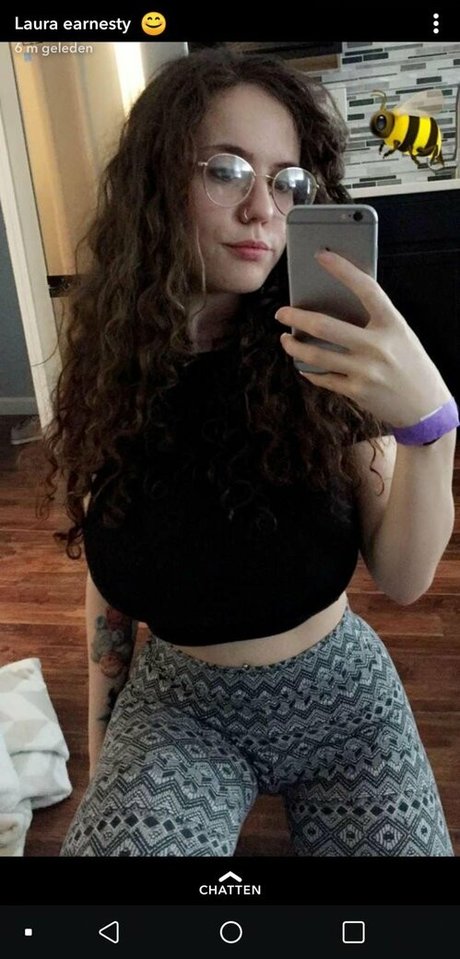 Laura Marie photo 82