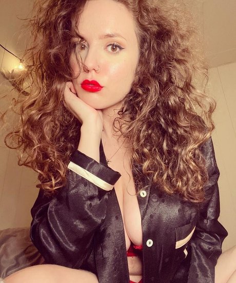 Laura Marie photo 171