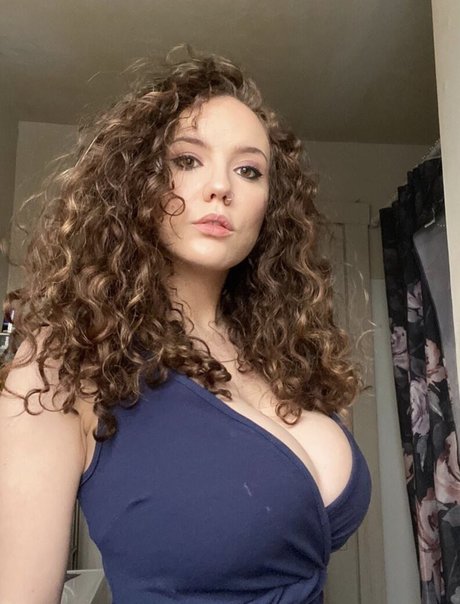 Laura Marie photo 186