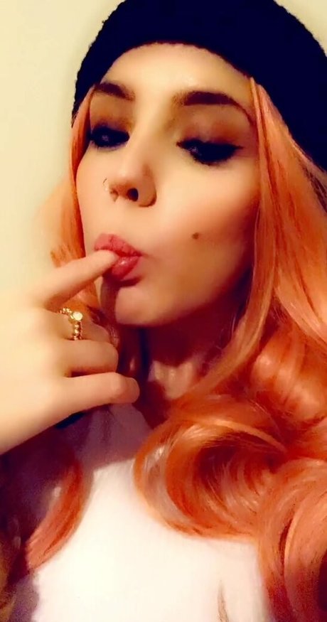 Laura Marie photo 195