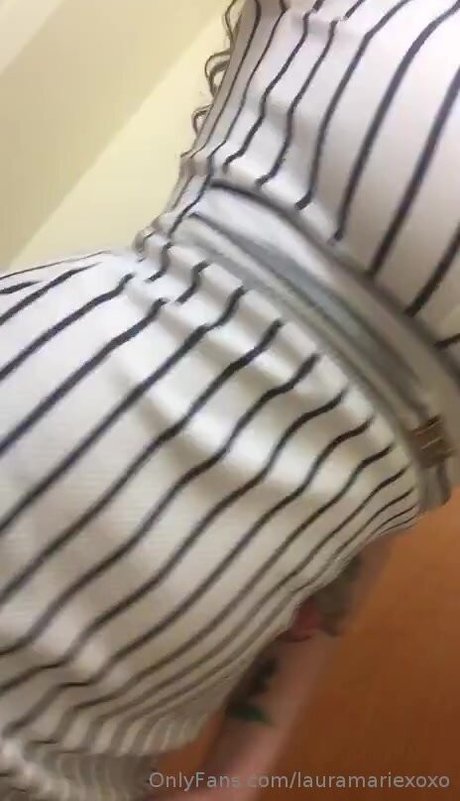 Laura Marie photo 201