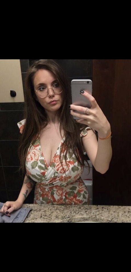 Laura Marie photo 211