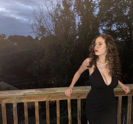 Laura Marie photo 217