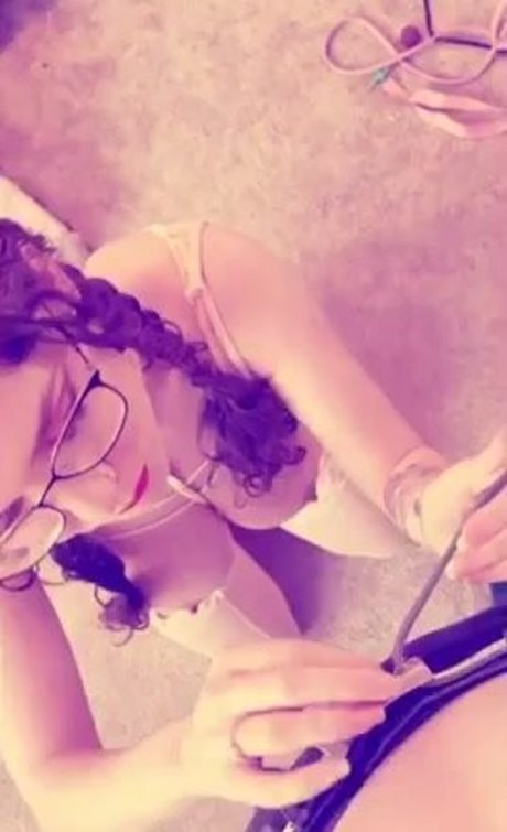 Laura Marie photo 271