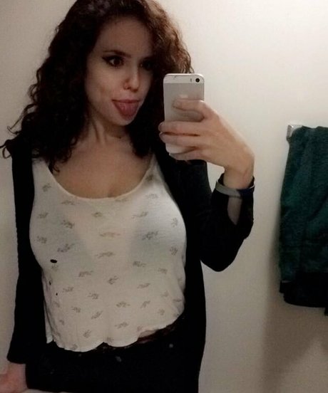 Laura Marie photo 289