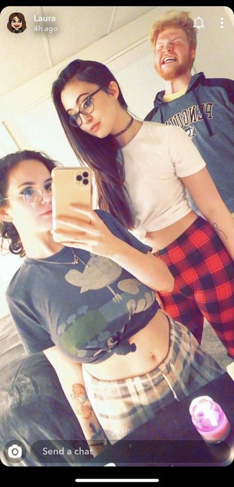 Laura Marie photo 368