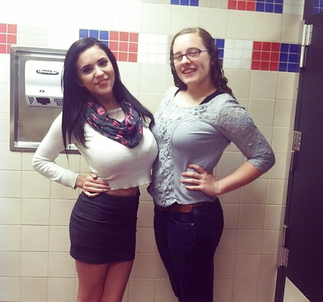 Laura Marie photo 435