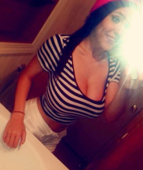 Laura Marie photo 442