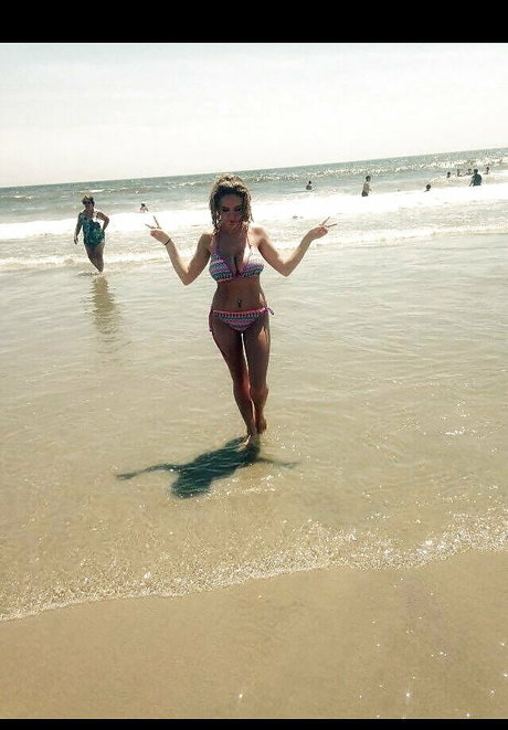 Laura Marie photo 451