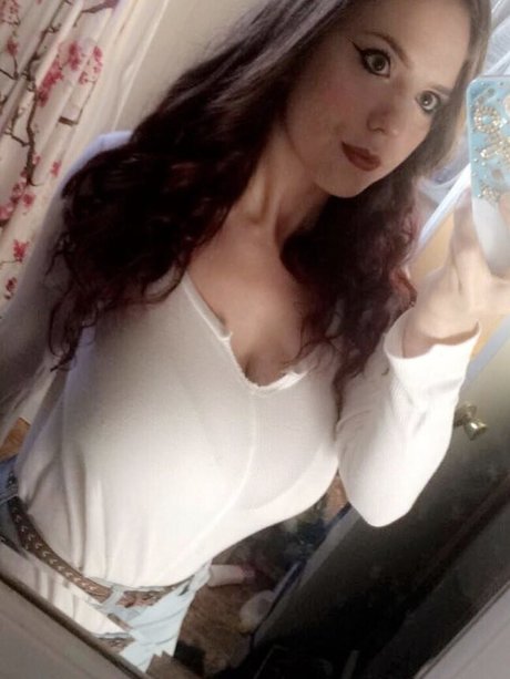 Laura Marie photo 481