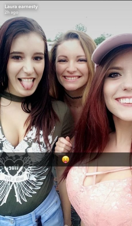 Laura Marie photo 503